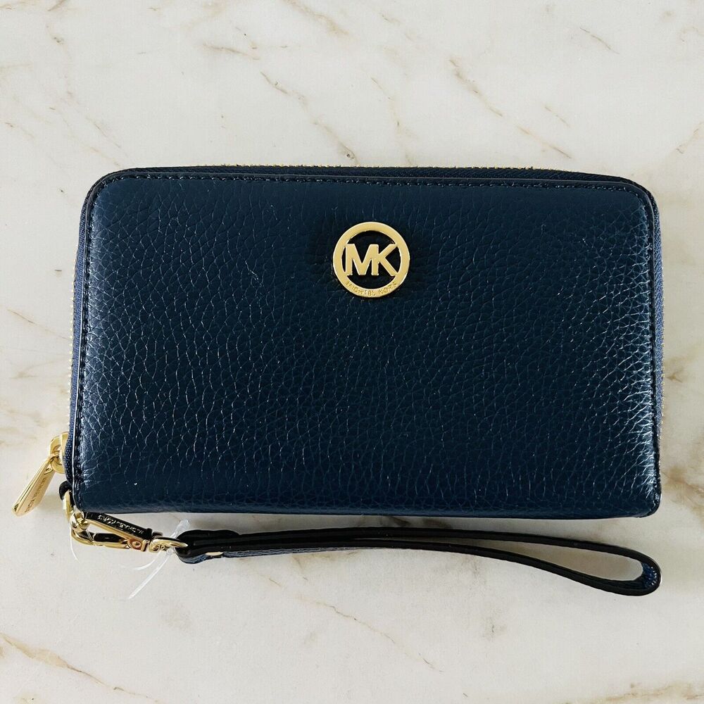 MICHAEL KORS Fulton Navy Flat Multi Function Phone Case Zip Wallet Wristlet